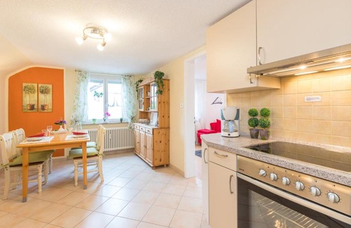 Markdorf Apartment | Guest Rated 9.3: Family-Friendly Ferienwohnung Hortensie