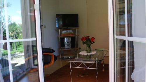 Bad Buchau Apartment | Oceanfront Retreat at Ferienwohnung Hummel – Rated 9.2/10
