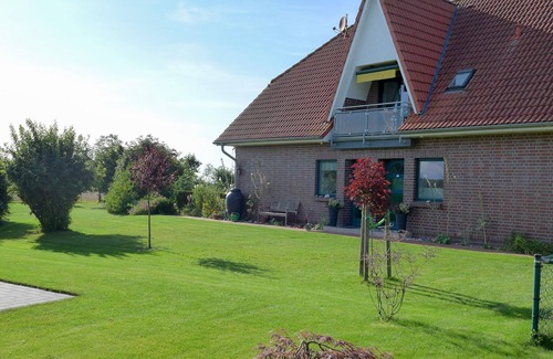 Hessenburg Apartment | Guest Rated 10/10 - Ferienwohnung I. with Ocean View