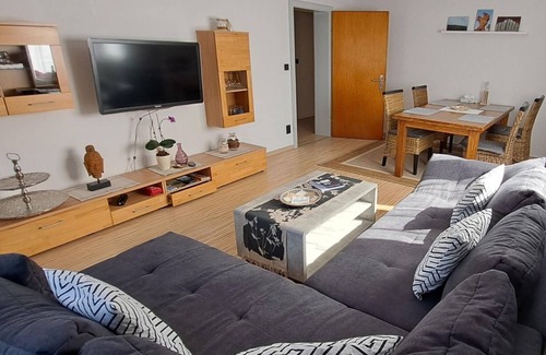 Erfweiler Apartment | Family-Friendly Ferienwohnung Ilona with Kitchen Amenities