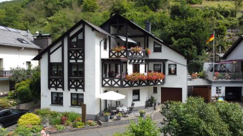 Pommern Apartment | Oceanfront Ferienwohnung Im Bachtal: Rated 9.2/10!