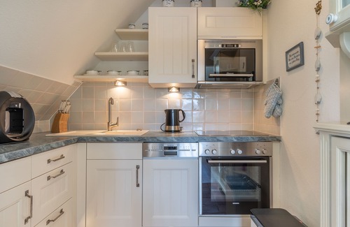 Keitum Apartment | Ideal Ferienwohnung für 3 mit Pool & Spa in bester Lage