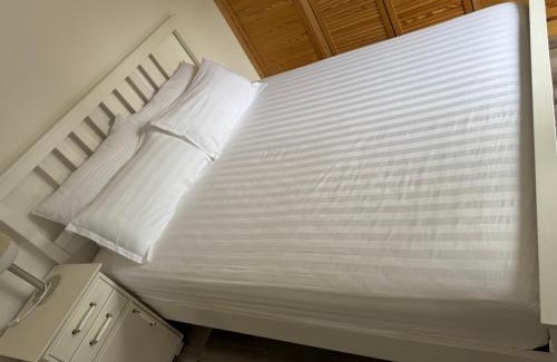 Weil am Rhein Apartment | Family-Friendly Getaway at Ferienwohnung im Dreiländereck