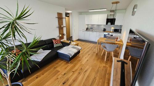 Engen Apartment | Top-Rated Ferienwohnung im Glockenziel - Pet Friendly Stay