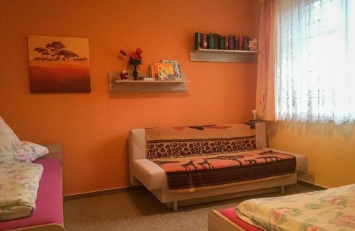 Hohendorf Apartment | Oceanfront Ferienwohnung im Kranichgebiet - Family Friendly Getaway