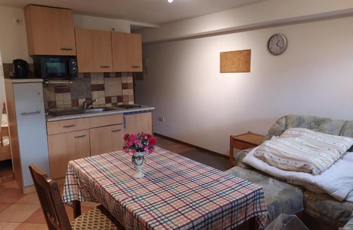Gerolzhofen Apartment | Cozy Getaway in Gerolzhofen with Pet-Friendly Amenities