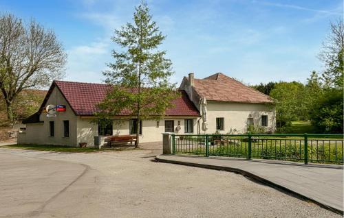 Auern Apartment | Pet-Friendly Ferienwohnung In Auern for Family Getaways