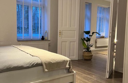 Bad Bramstedt Apartment | Cozy Ferienwohnung in Bad Bramstedt with Breakfast Included
