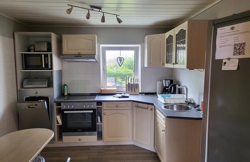Huttenrode Apartment | Cozy Apartment Steps from Braunlage Ski Resort with Breakfast