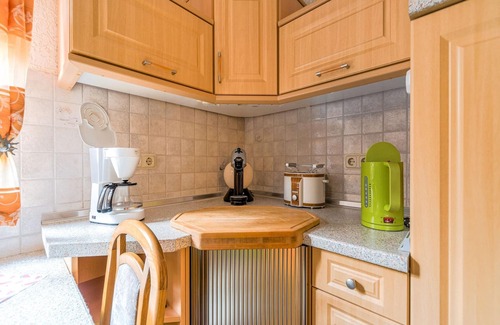 Ilsenburg Apartment | Cozy Apartment in Ilsenburg Near Ski Slopes & Hot Tub