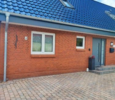 Niebuell Apartment | Cozy Ferienwohnung in Niebüll with Breakfast Included