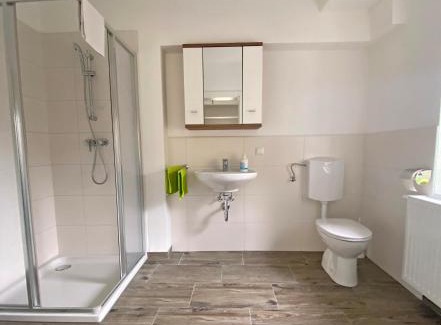 Timelkam Apartment | Idyllic Lakeview Apartment with Family-Friendly Amenities