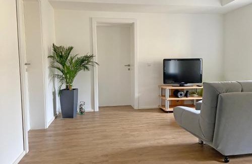 Timelkam Apartment | Idyllic Lakeview Apartment with Family-Friendly Amenities