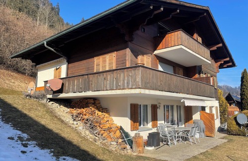 Zweisimmen Apartment | Peaceful Zweisimmen Retreat with Scenic Views and Breakfast