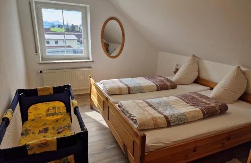 Kressbronn Apartment | Inviting Ferienwohnung Ingrid: Family-Friendly Retreat