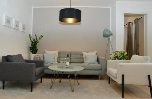 Innsbruck Apartment | Child-Friendly Ferienwohnung Innsbruck-Vill with Top Ratings