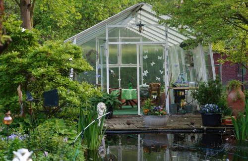 Papenburg Apartment | Family-Friendly Ferienwohnung Jürgensen with Great Reviews