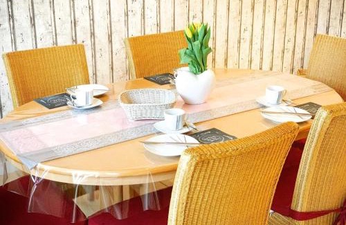 Stapelmoor Apartment | Pet-Friendly Getaway: Ferienwohnung Jaeschke Awaits You