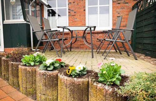 Stapelmoor Apartment | Pet-Friendly Getaway: Ferienwohnung Jaeschke Awaits You
