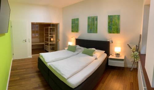 Hamelin Apartment | Discover Ferienwohnung Janus in Historic Hameln with Hot Tub