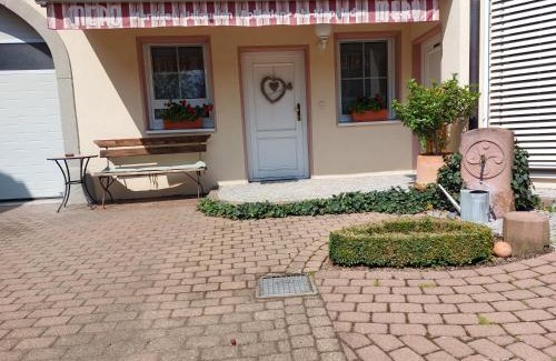 Rust House | Top-Rated Ferienwohnung Julia Metzger: Family-Friendly Stay