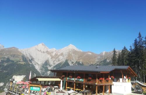 Matrei in Osttirol Apartment | Pet-Friendly Retreat at Ferienwohnung Kuenzer Alm - 9.6/10