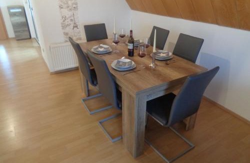 Hessisch Oldendorf Apartment | Oceanfront Family Retreat: Ferienwohnung Kapust Awaits