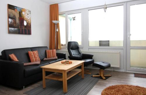 Holm Apartment | Cozy Ferienwohnung K1414 with Ocean View and Hot Tub