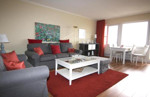 Holm Apartment | Cozy Ferienwohnung K1606 with East Sea View for Families
