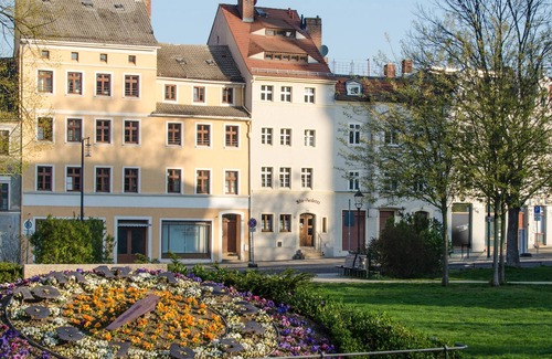Goerlitz Apartment | Family-Friendly Ferienwohnung Kaisertrutz - Top Rated Stay