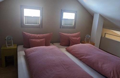 Kallmunz Apartment | Family-Friendly Getaway at Ferienwohnung Kallmünz