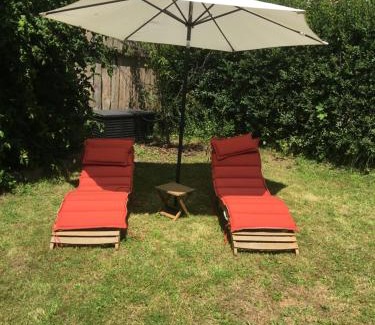 Bad Bocklet Apartment | Guest Favorite - Ferienwohnung Karola with Pet-Friendly Perks