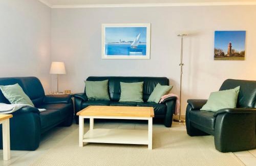 Wenkendorf Apartment | Oceanfront Retreat: Ferienwohnung Kaufhold with 9/10 Rating