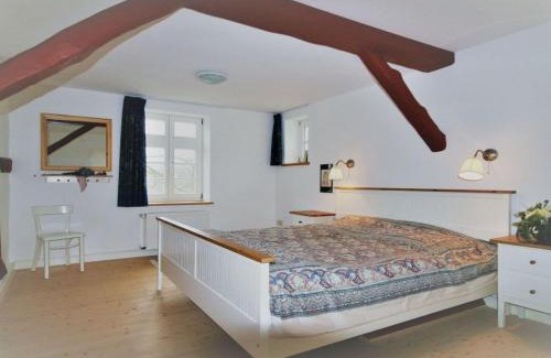 Trendelburg Apartment | Comfortable Holiday Apartment Kemenate for Family Getaways