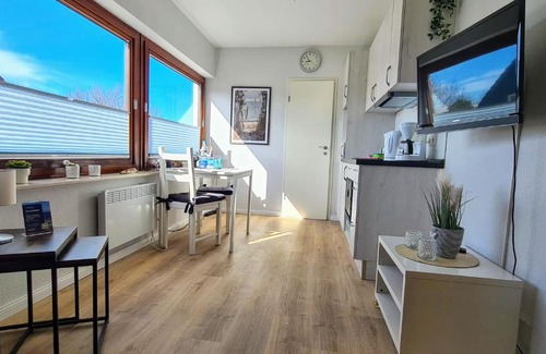 Maasholm-Bad Apartment | Pet-Friendly Retreat at Ferienwohnung Kiekut 1 Awaits You