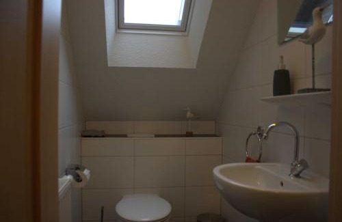Leer Apartment | Pet-Friendly Retreat at Ferienwohnung Klausing - 8.3/10 Rated