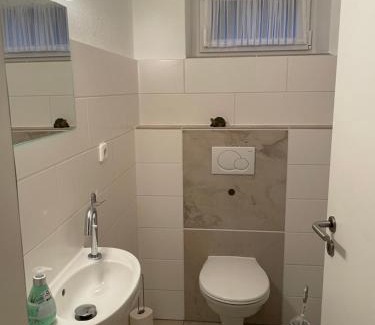 Luedenscheid Apartment | Oceanfront Ferienwohnung Klebeck with Hot Tub & Great Views