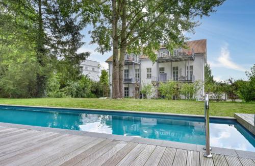 Putbus Apartment | Experience Putbus Ferienwohnung Kleine Auszeit with Pool Access