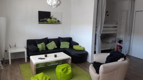 Niedersfeld Apartment | Inviting Ferienwohnung "kleines glück" with Ocean View in Winterberg