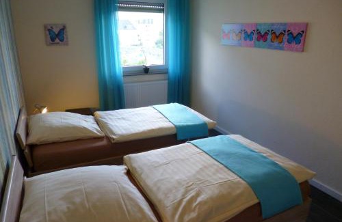 Sued Apartment | Cozy Ferienwohnung Koblenz City - Pet and Child Friendly Stay