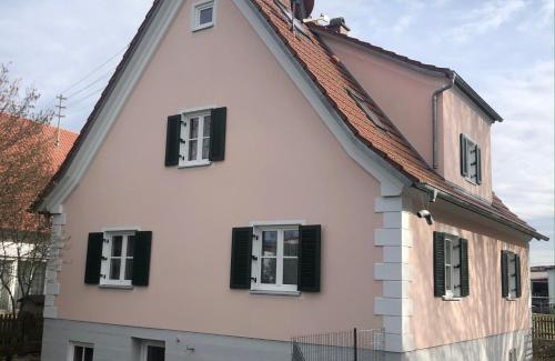 Donauwoerth Apartment | Pet-Friendly Ferienwohnung Kröner - Guest Rated 8.9/10