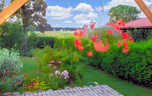 Muritz Apartment | Family-Friendly Retreat at Ferienwohnung Krmmel