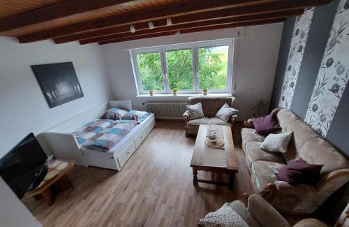 Numbrecht Apartment | Budget-Friendly Ferienwohnung Krahm: Pet & Child Friendly