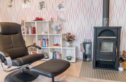 Ueberlingen Apartment | Experience Comfort at Ferienwohnung Kramer - 4-Star Stay