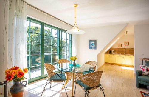 Muritz Apartment | Oceanfront Kranichruh im Gutshaus - Guest Rated 8.8/10