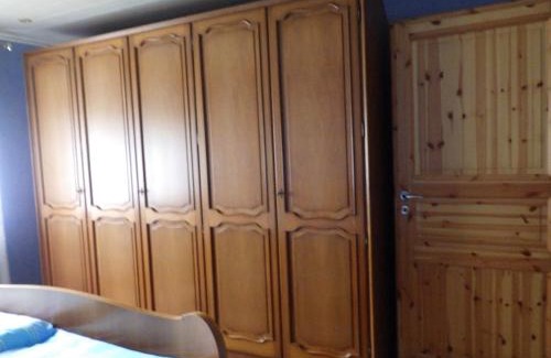 Bad Muenstereifel Apartment | Cozy Ferienwohnung Kremer with Kitchen - Rated 9/10