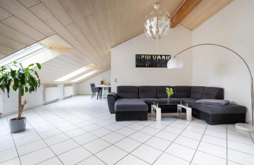 Osburg Apartment | Guest Rated 9.8: Family & Pet-Friendly Ferienwohnung Krist