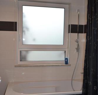 Upfingen Apartment | Discover Ferienwohnung Krone: Guest Rated 8.8 with Kitchen