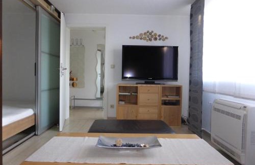 Rhumspringe Apartment | Oceanfront Retreat at Ferienwohnung Kuhn – 9.4 Rating!