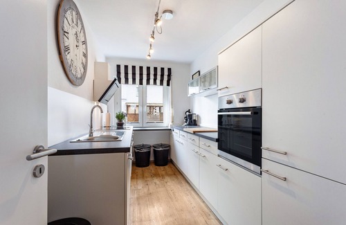 Eslohe Apartment | Cozy Getaway at Ferienwohnung "Kupferkessel" with Spa & Kitchen